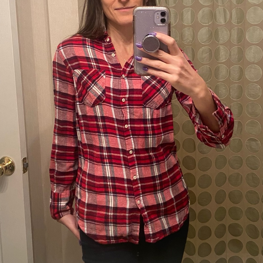 Red Plaid Flannel Shirt ⭐️